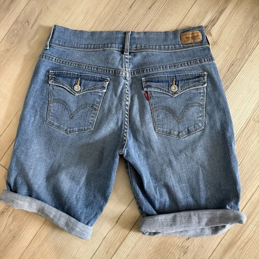Levis levis 515